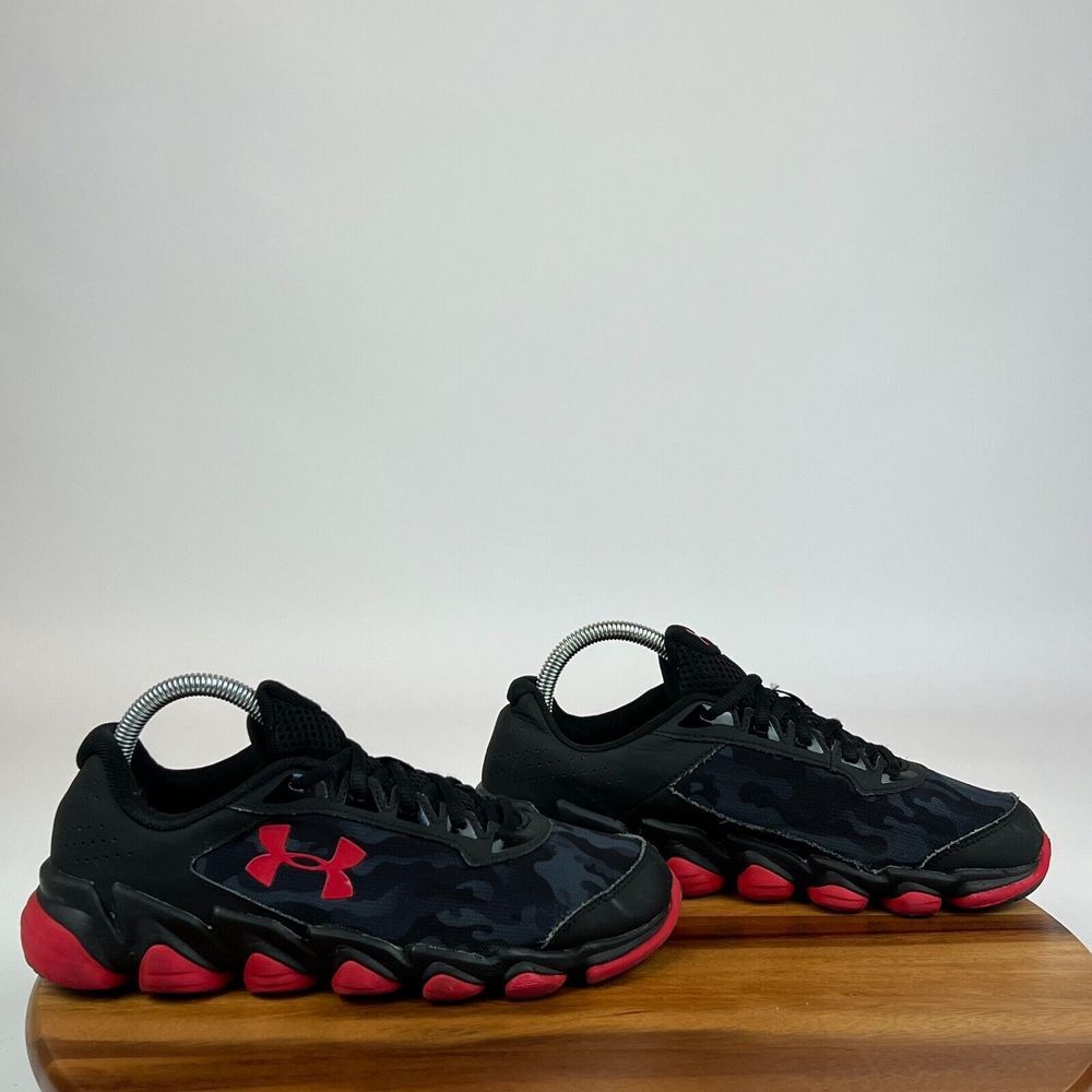 Childrens Kids Under Armour Spine Disrupt Black Camo Sneakers Shoes Size 7 Y GUC